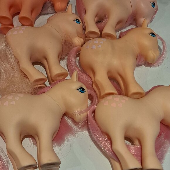 Lot of 8 Peachy my little pony toys vintage to horses + 1 newer - Picture 5 of 11